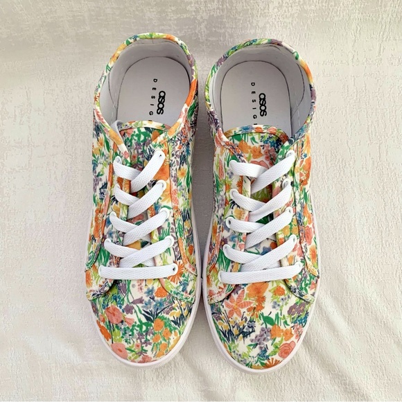 ASOS Design Colorful Lace-Up Floral Canvas Shoes - Picture 4 of 5